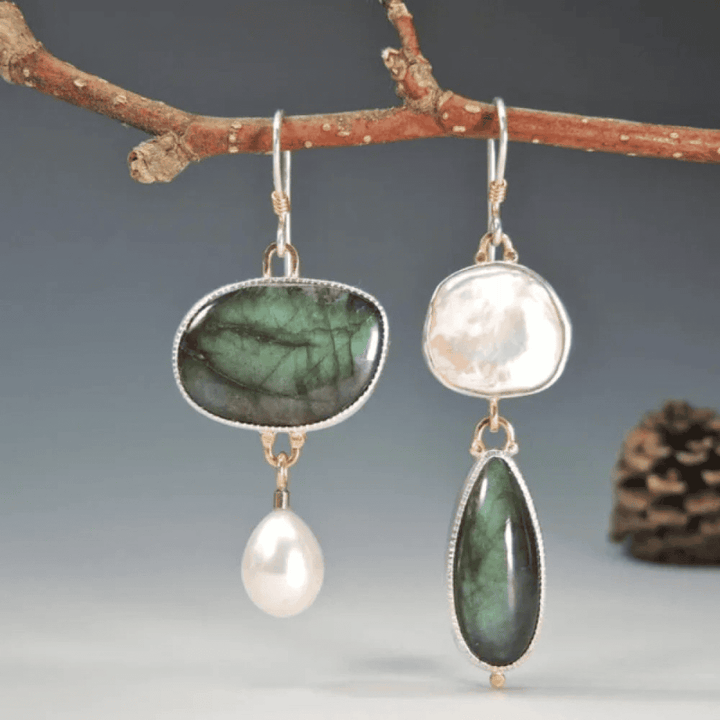 Vintage Groene en Witte Steen Oorbellen