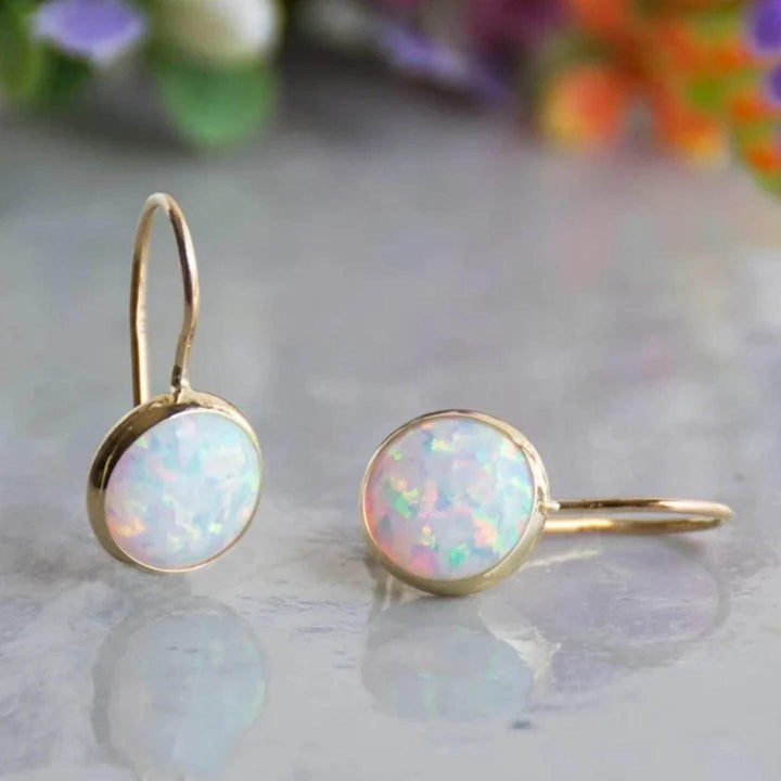 Tijdloze Goud Vergulde Witte Opal Oorbellen