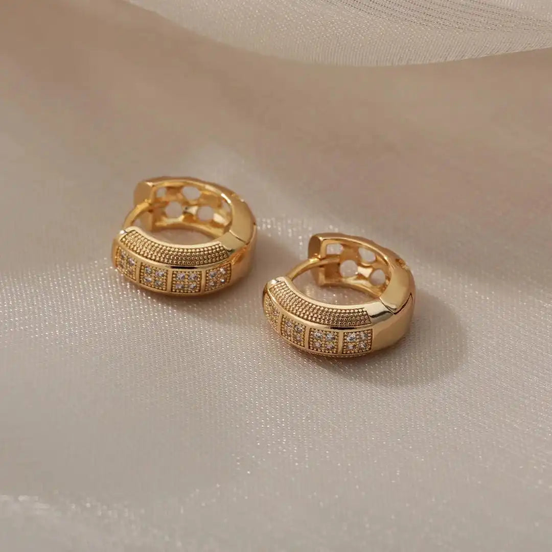 Tijdloze Cubic Zirconia Oorbellen