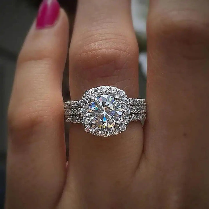 Kussen Halo Pavé Statement Ring