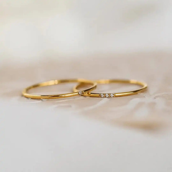 Delicate Drie Steen Stapelring