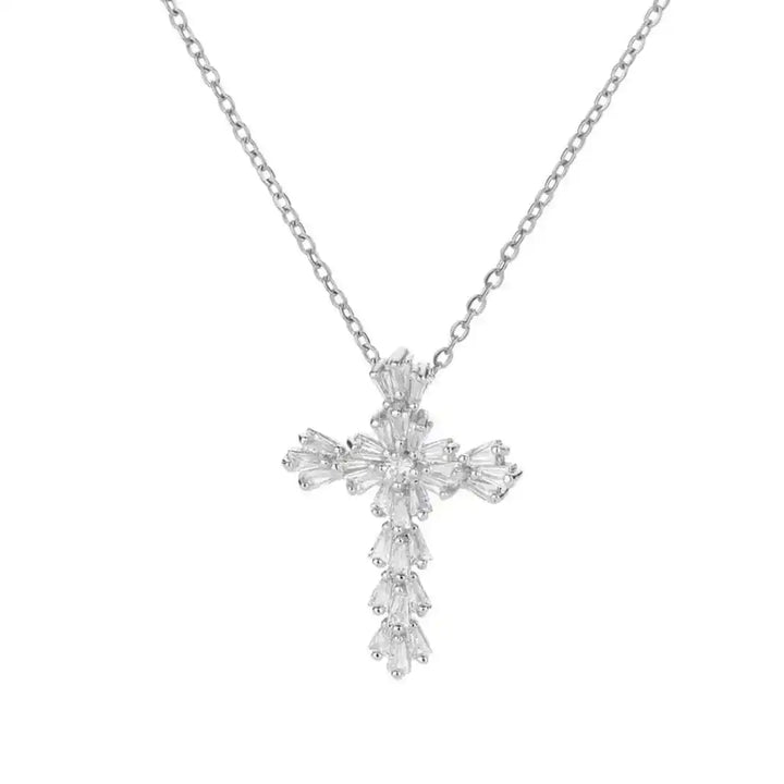 Tijdloze Zilveren Zirconia Kruis Ketting