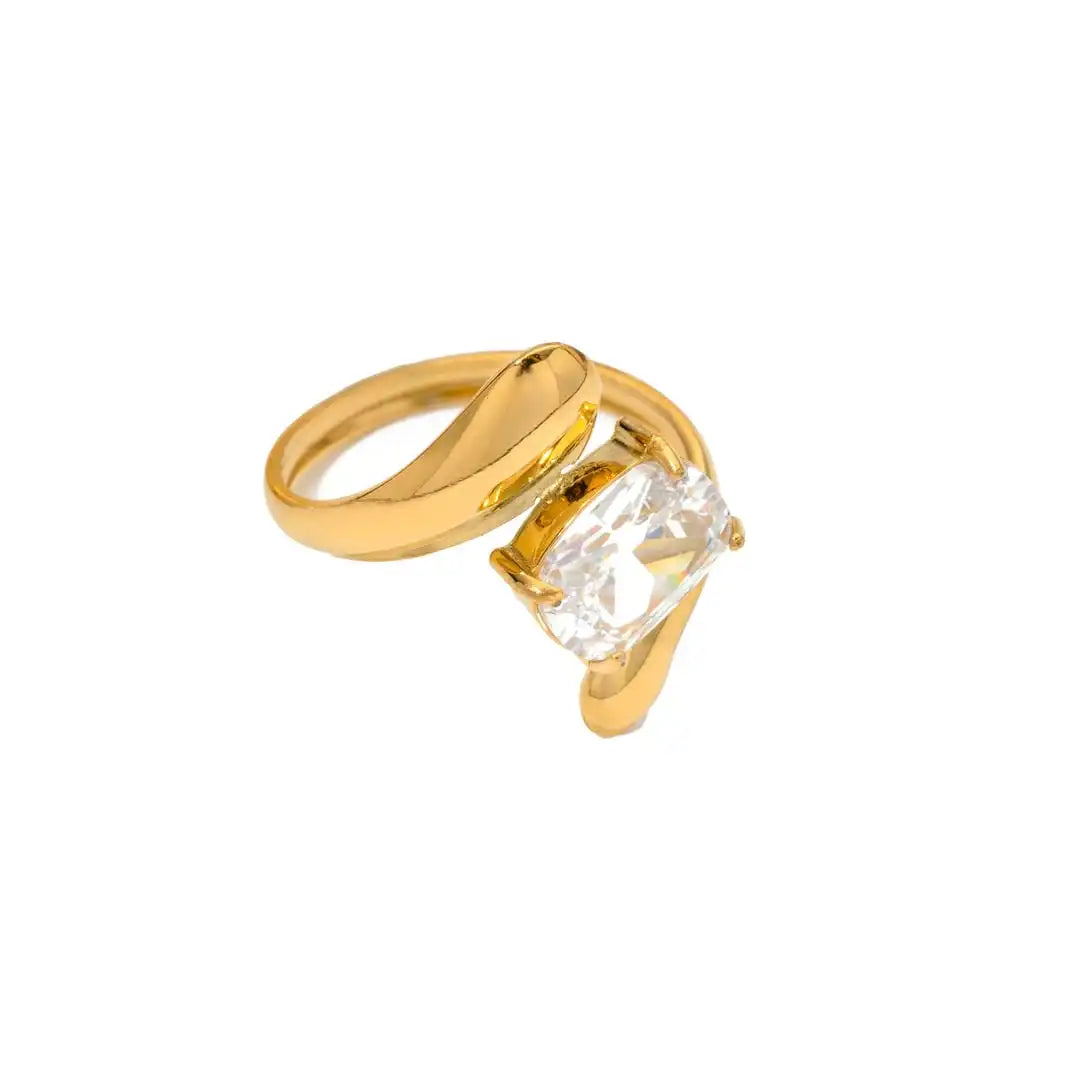 Tijdloze Gouden Waterdruppel Zirconia Ring
