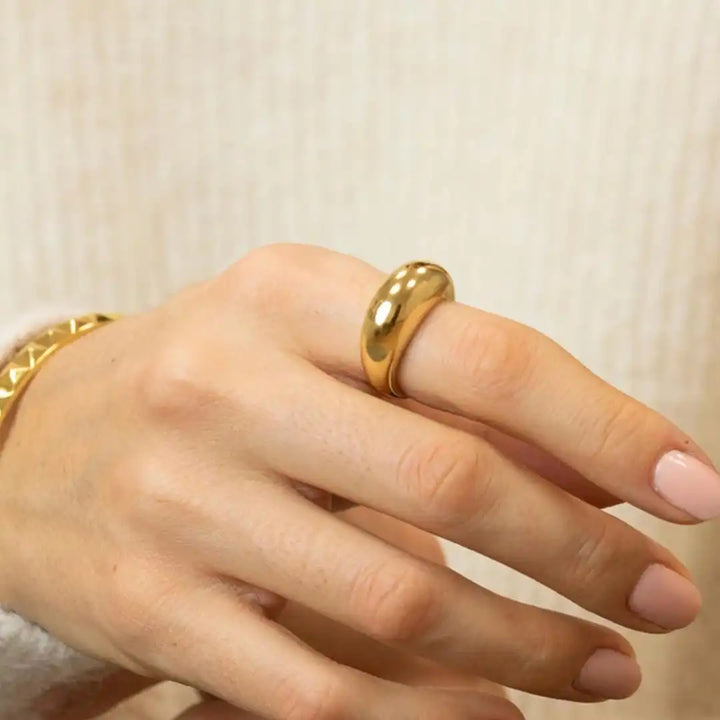 Tijdloze Gouden Boog Ring