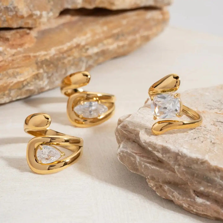 Tijdloze Gouden Waterdruppel Zirconia Ring