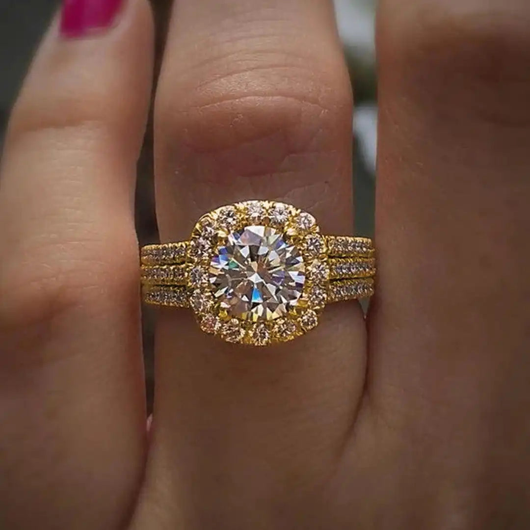 Kussen Halo Pavé Statement Ring