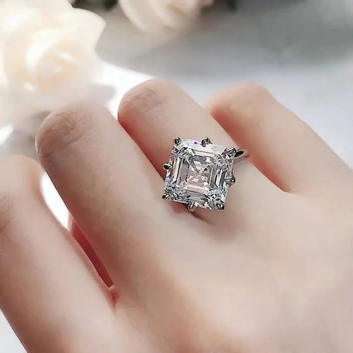 Tijdloze Gouden Cubic Zirkonia Ring