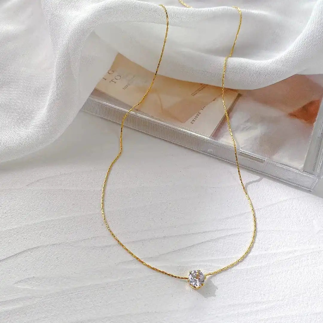 Delicate Solitaire Hanger Ketting